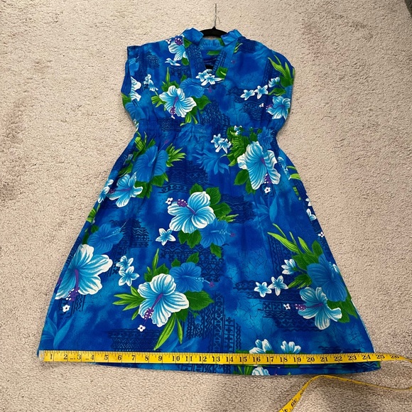 Womens Hawaiian Dress. Handmade. Small - Picture 9 of 11